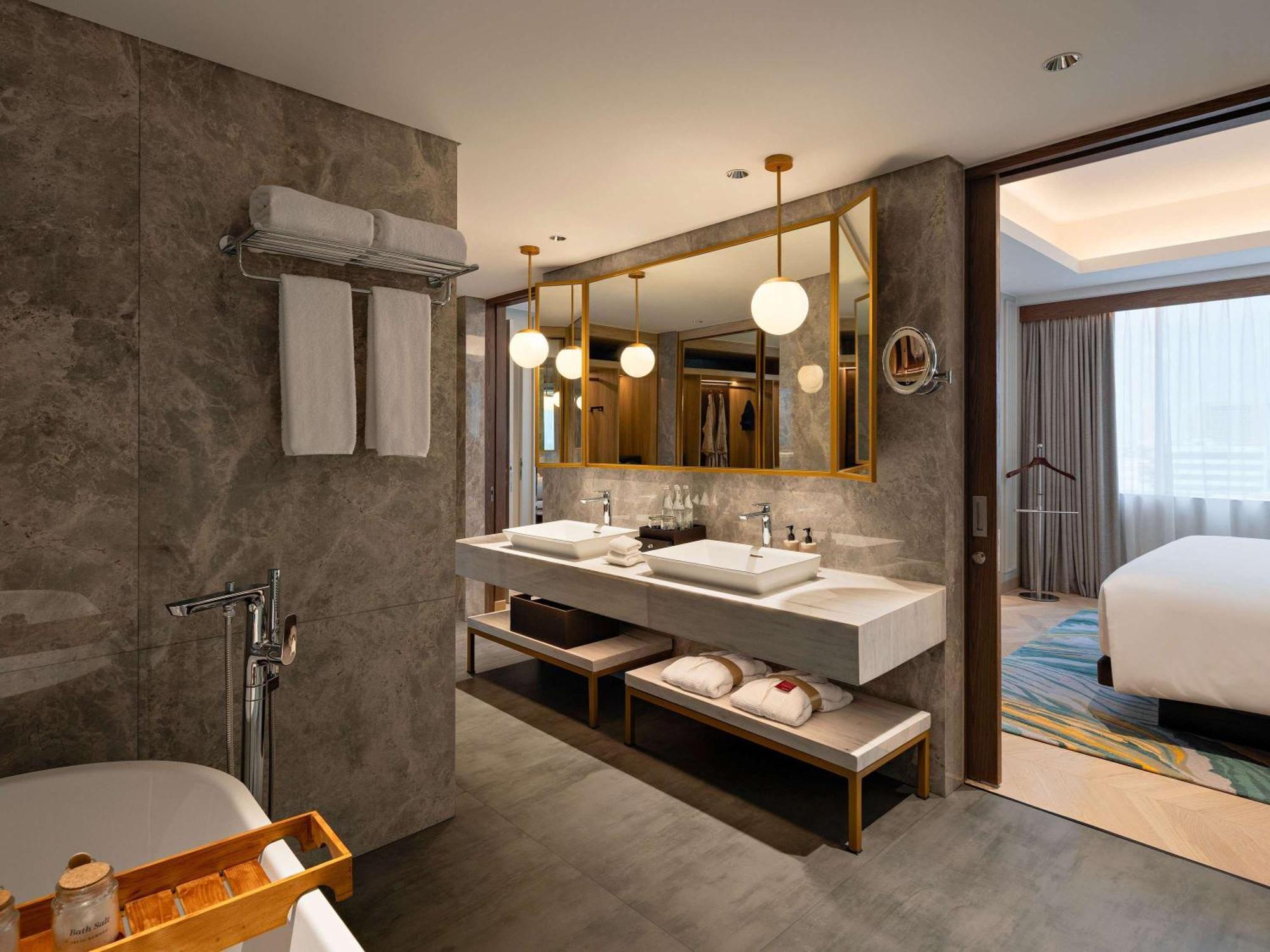 Moevenpick Hotel Jakarta City Centre Dış mekan fotoğraf